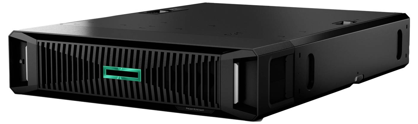 Czarny serwer magazynujący o prostokątnym kształcie z otworami wentylacyjnymi na przedniej ściance, przeznaczony do infrastruktury IT w środowisku firmowym.