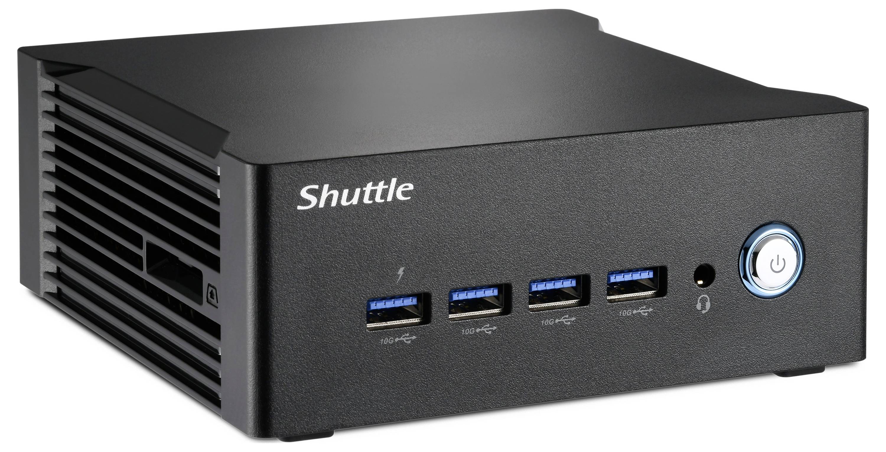 Czarny mini komputer marki Shuttle z czterema portami USB z przodu i dużym włącznikiem zasilania.