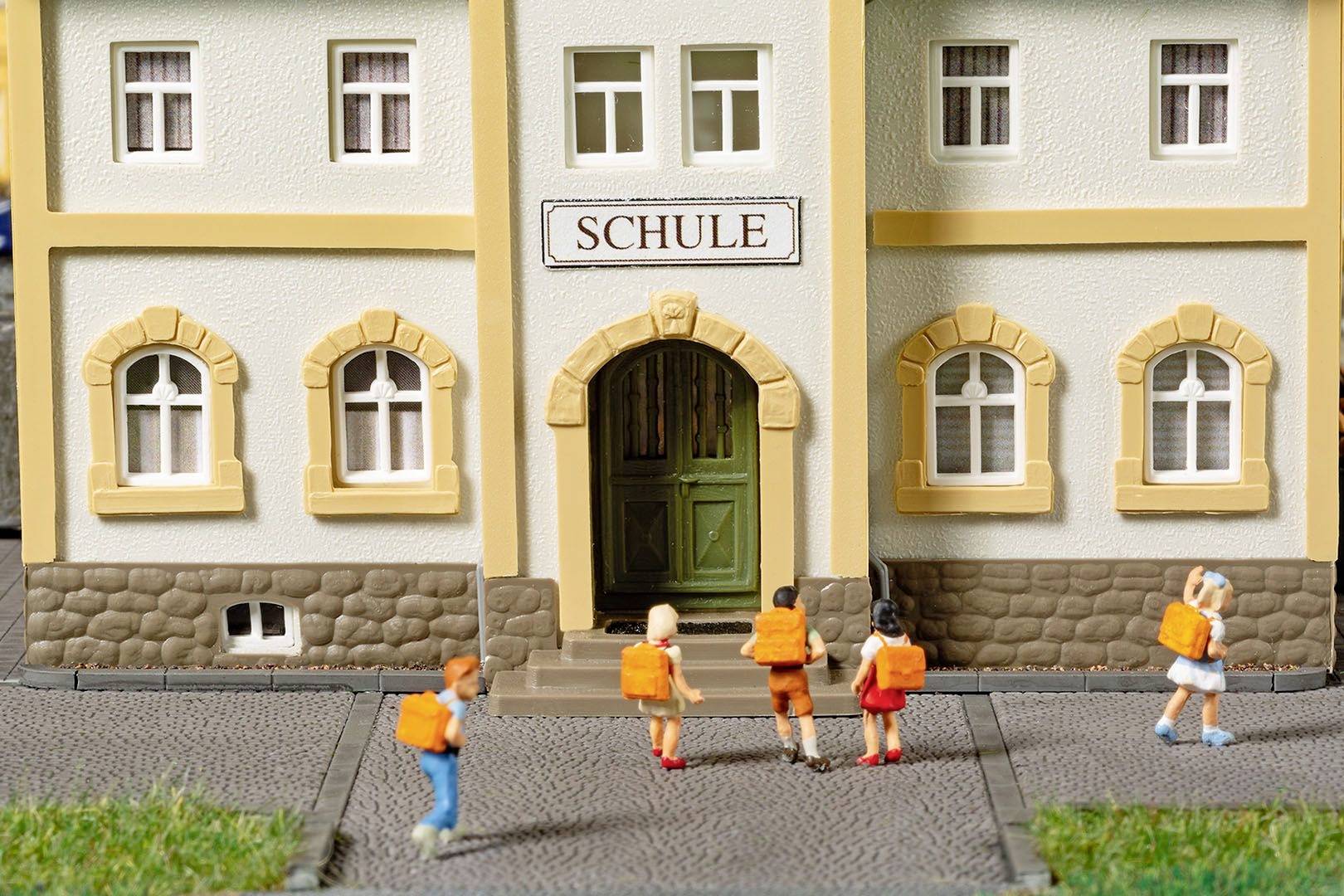 сільська школа Аухаген 12353 H0, комплект для складання TT 1 шт.