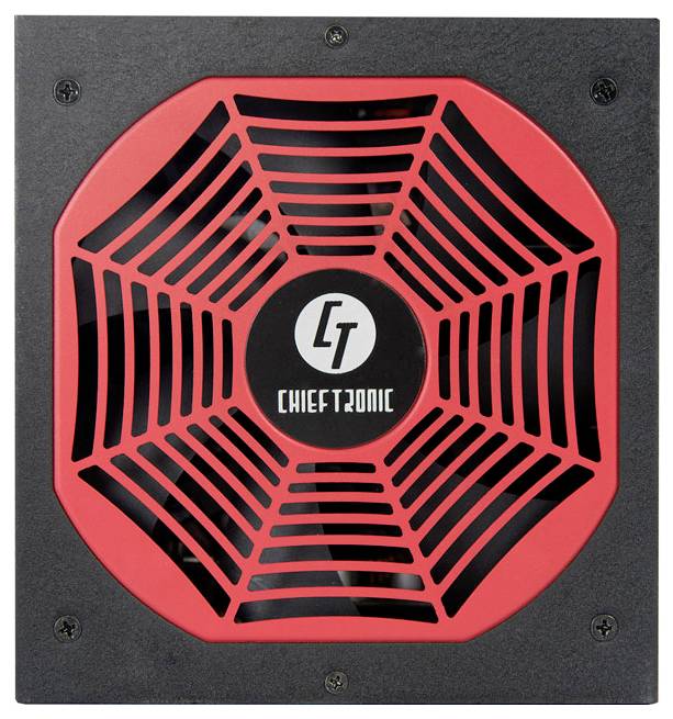 Zasilacz komputerowy z czerwoną kratką wentylatora i czarną ramką. Pośrodku znajduje się logo 'Chieftronic'.