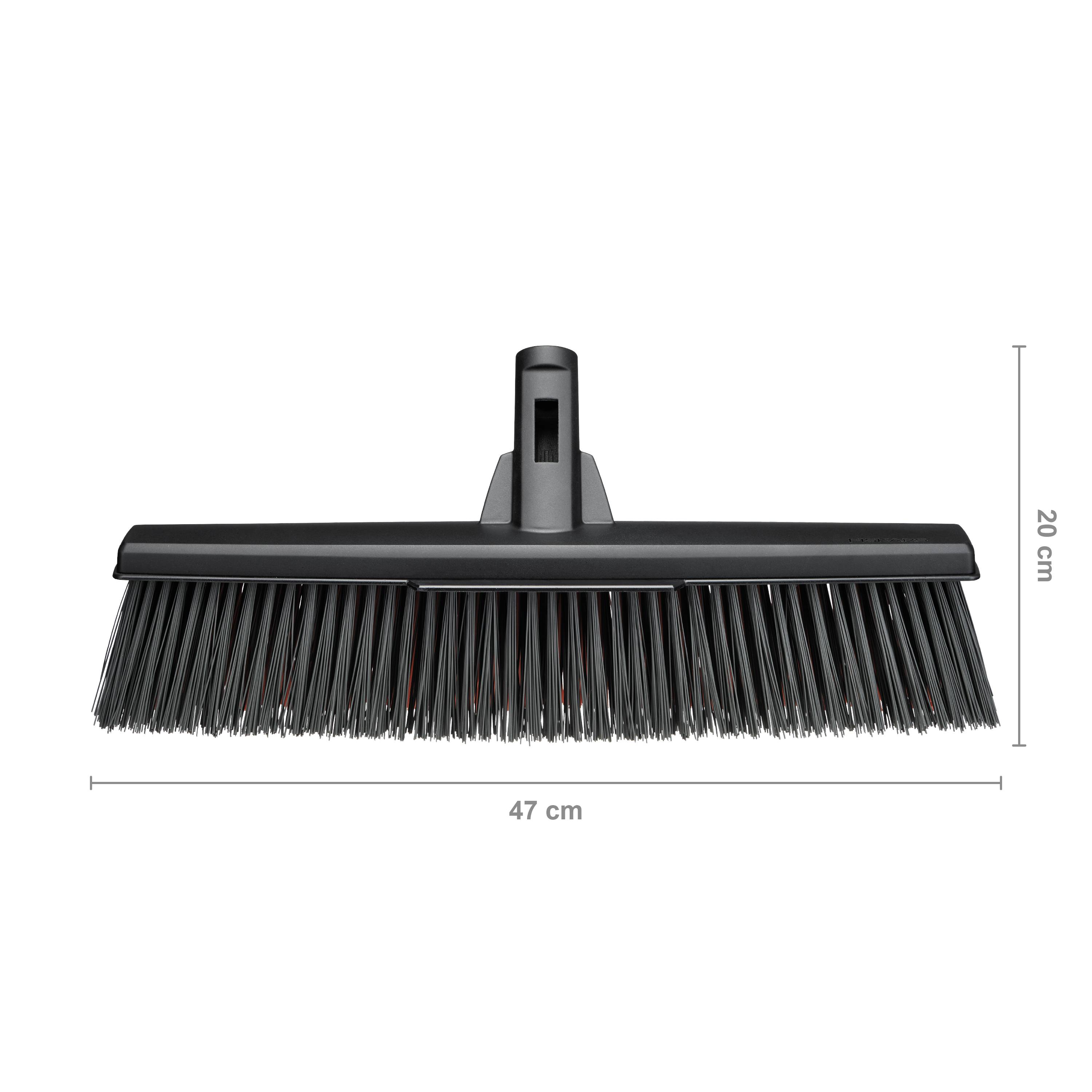 Szeroka szczotka z tworzywa sztucznego. Wymiary: 47 cm szerokości i 20 cm wysokości. Odpowiednia do zamiatania dużych powierzchni.