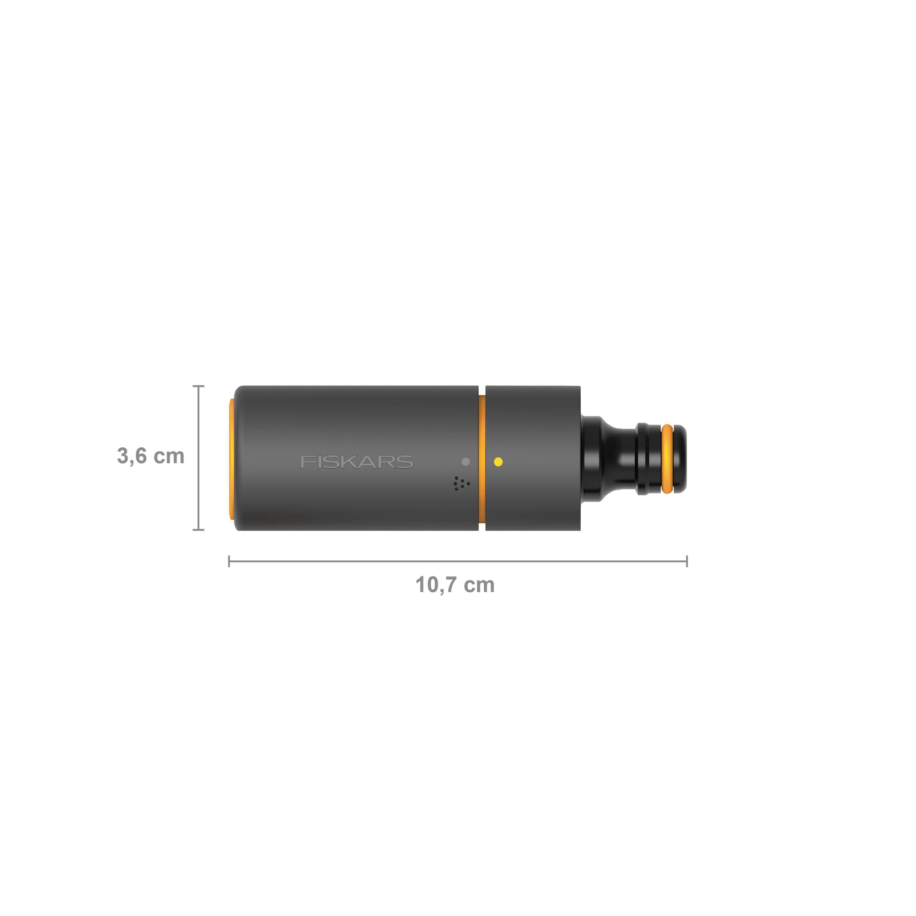 Adapter do węża Fiskars o wymiarach 3,6 cm x 10,7 cm, szary z pomarańczowymi akcentami.