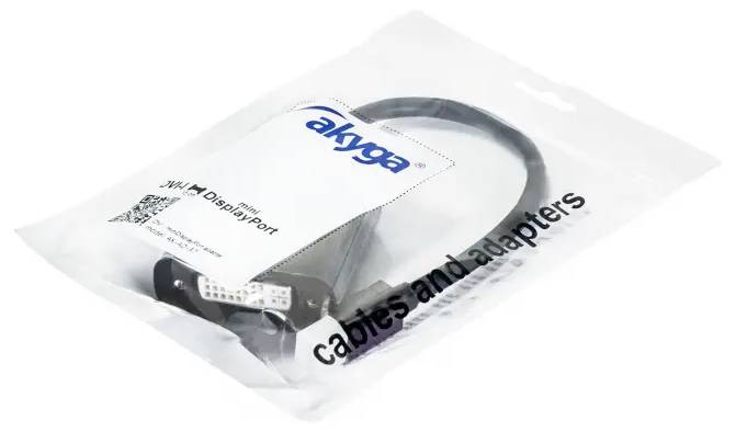 Opakowanie kabla DisplayPort marki Akyga z adapterem, przedstawione w przezroczystej plastikowej torebce. Tekst na opakowaniu: 'cables and adapters'.