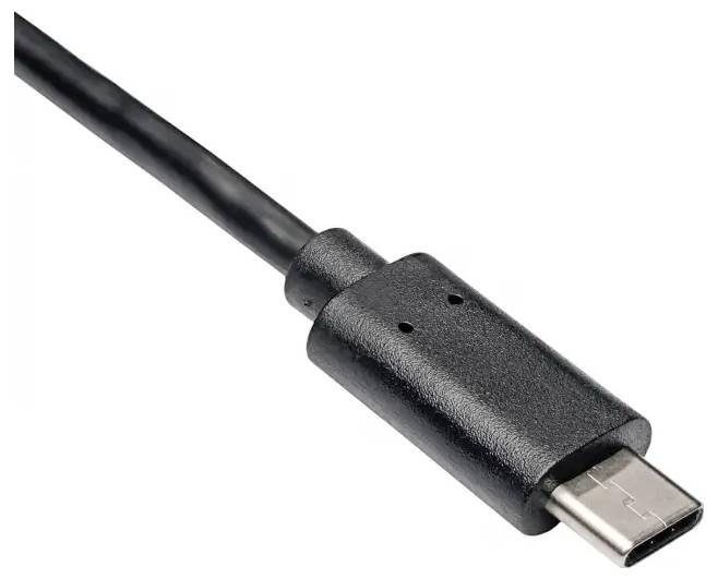 Czarny kabel USB-C z metalicznym złączem, używany do ładowania i przesyłania danych.