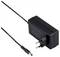 Czarny zasilacz z wtyczką EU i długim kablem. Odpowiedni do urządzeń elektronicznych.