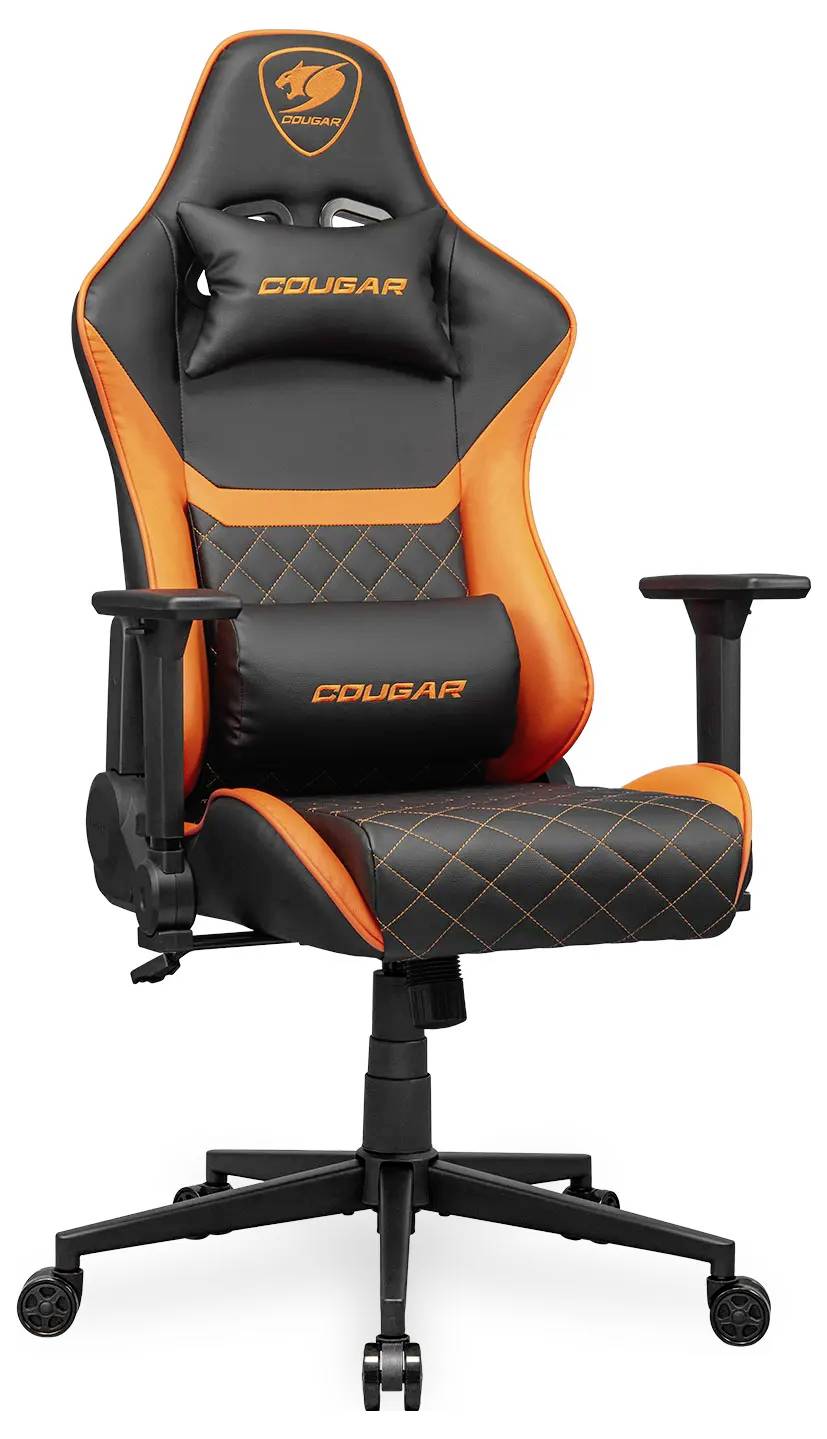 Ergonomiczny czarno-pomarańczowy fotel gamingowy z regulowanymi podłokietnikami i wysokim oparciem, z logo marki 'Cougar' na zagłówku i poduszce.