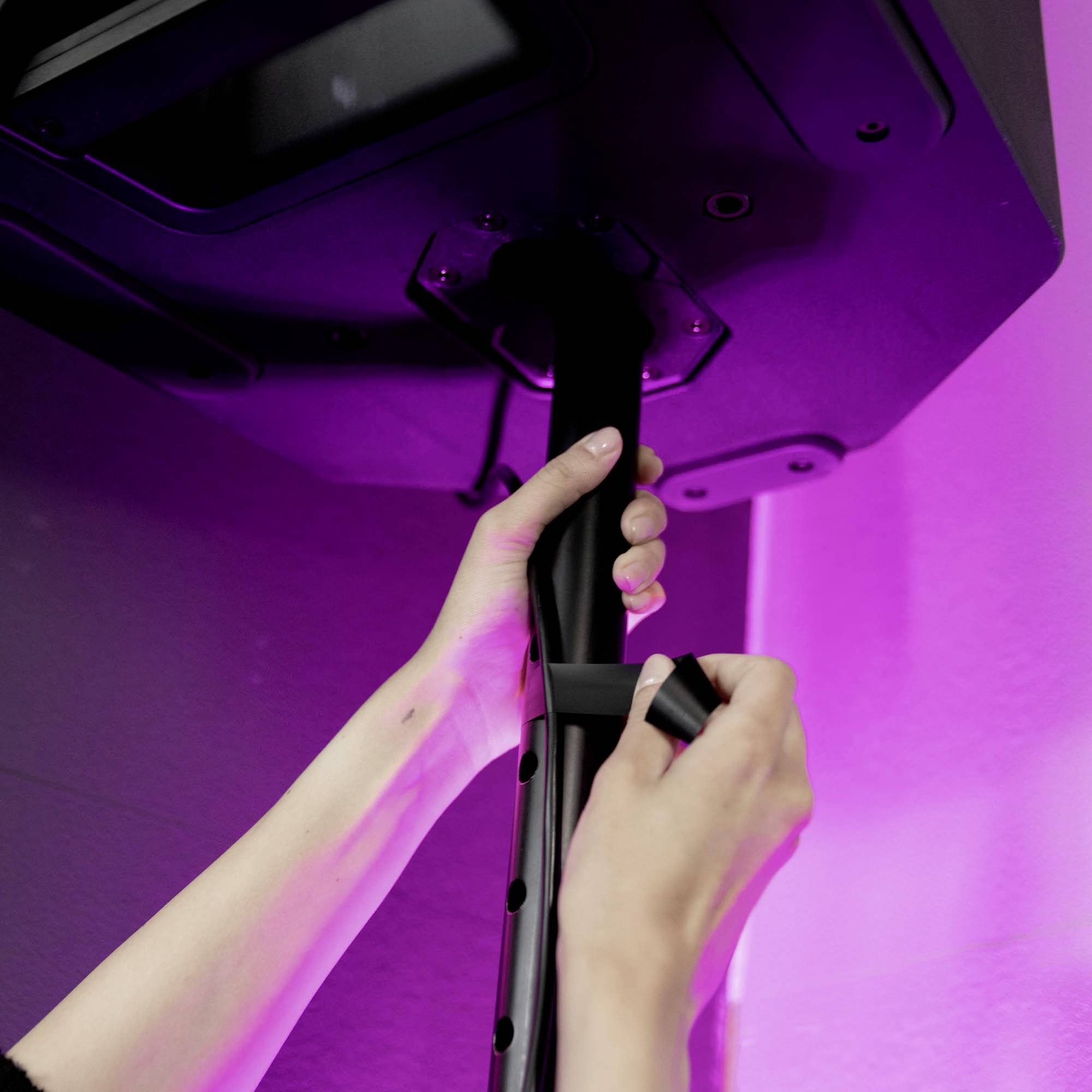 Ізоляційна стрічка DEFENDER від Adam Hall DTEXAIS19 Стрічка EXA (Д x Ш) 33 м x 19 мм 33 м 1 шт.