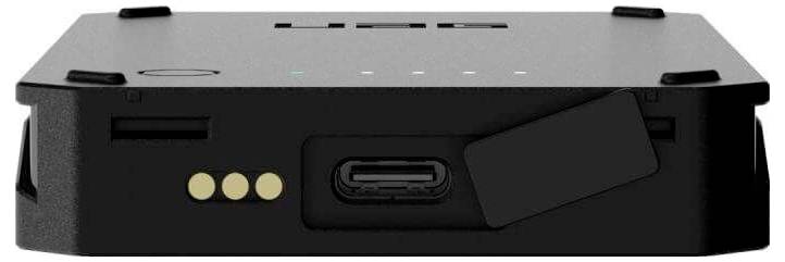 Urban Armor Gear WF0000034040 Etui na zasilacz Apple iPhone 15 czarny Zintegrowana bateria WF0000034040-1