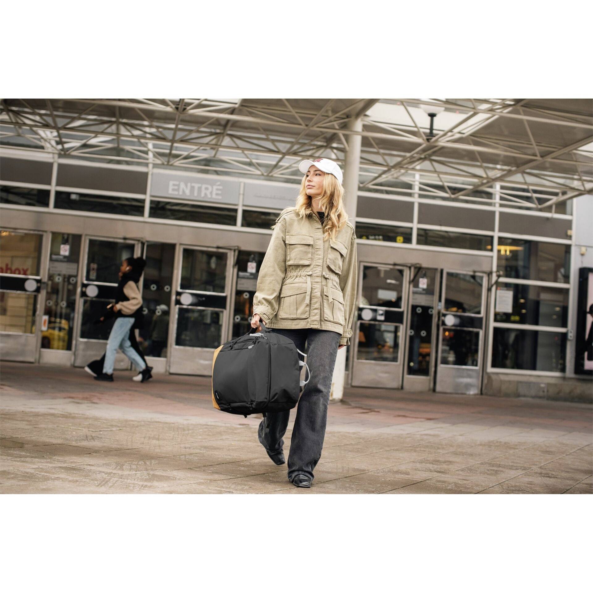 Plecak na laptopa Pacsafe GO 44l, czarny-15