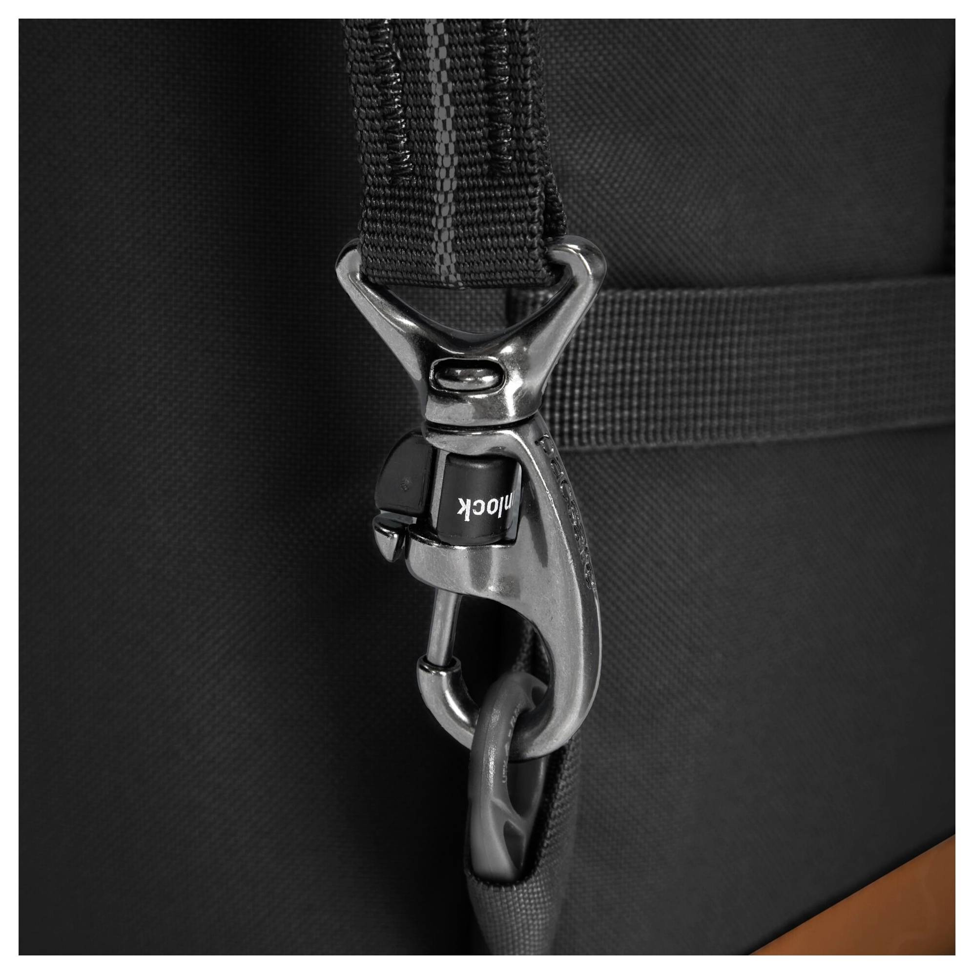 Plecak na laptopa Pacsafe GO 44l, czarny-8