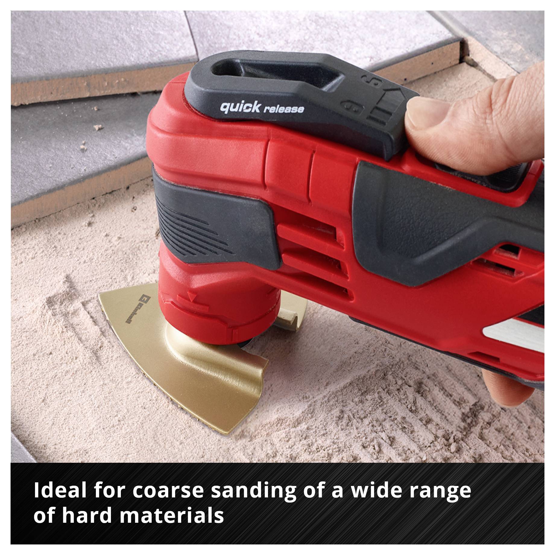 'Czerwone narzędzie elektryczne ze złotą nasadką do szlifowania podczas szlifowania płytek podłogowych. Tekst: Idealne do obróbki wstępnej twardych materiałów.'