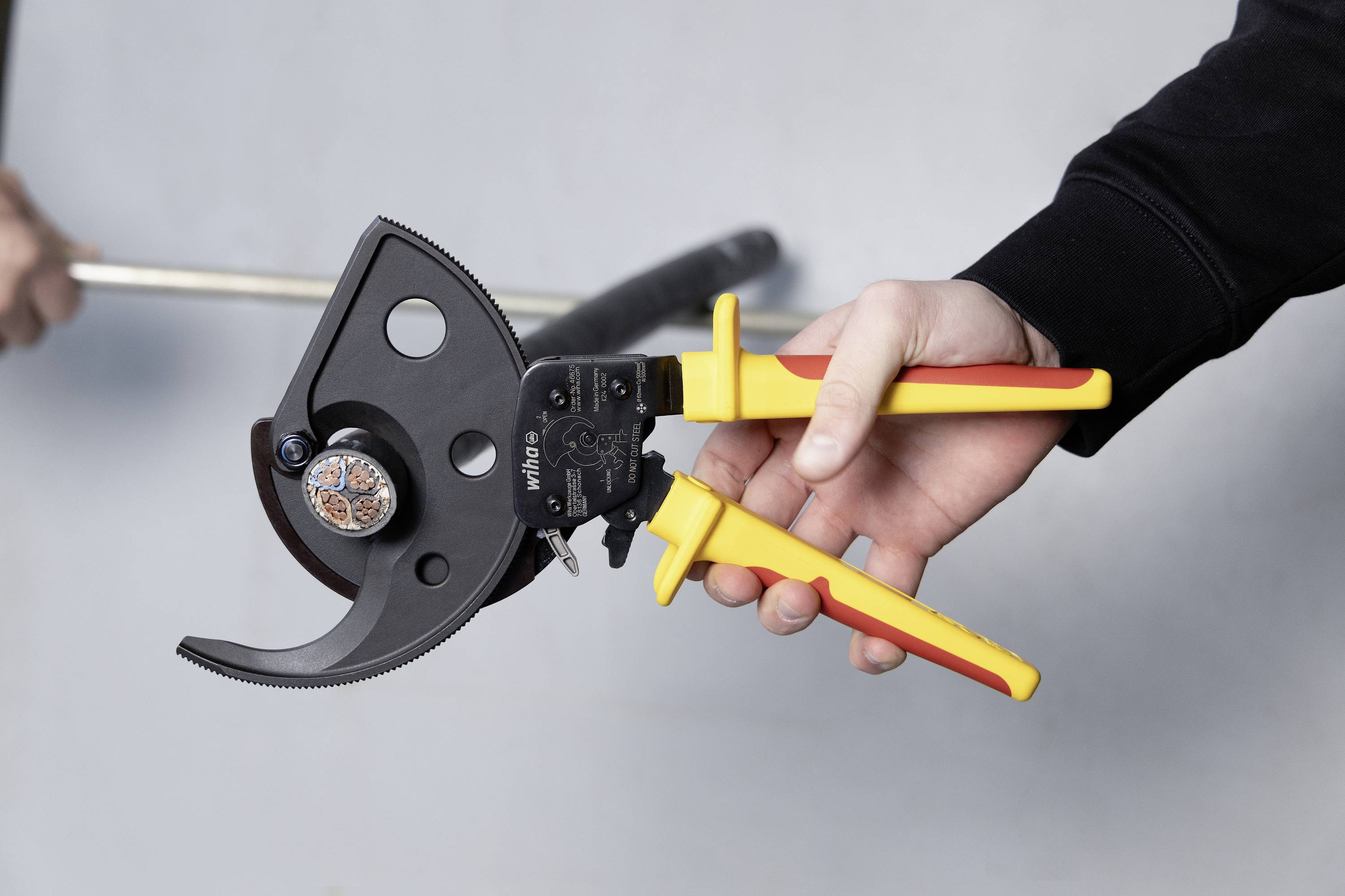 Obcinak do kabli Wiha 46675 300 mm-11