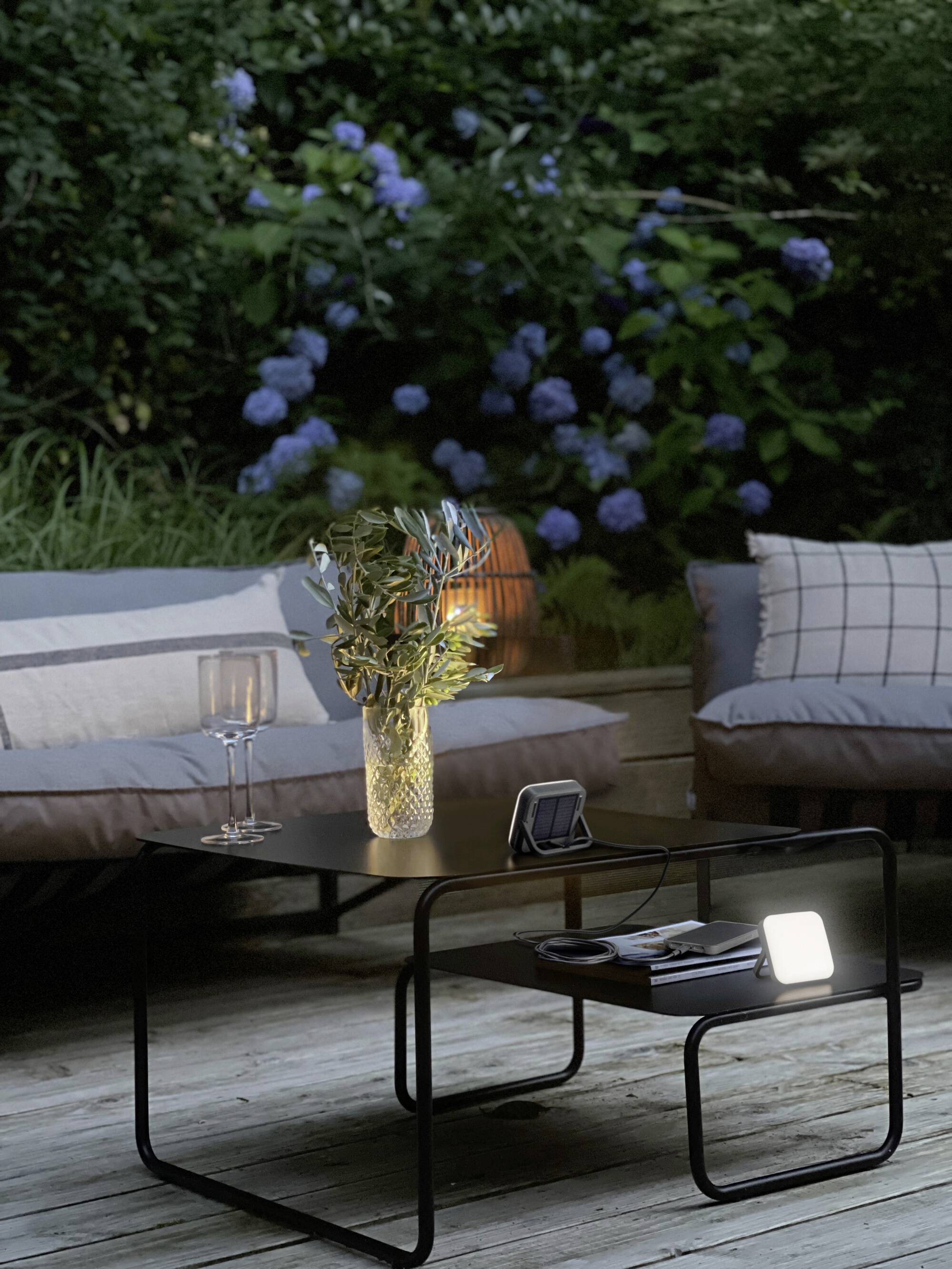 Настінний світильник OSRAM HOMELIGHTING NIGHTLUX SOLAR 840 DIM USB сірого кольору 4099854444517 2. Вт сірий