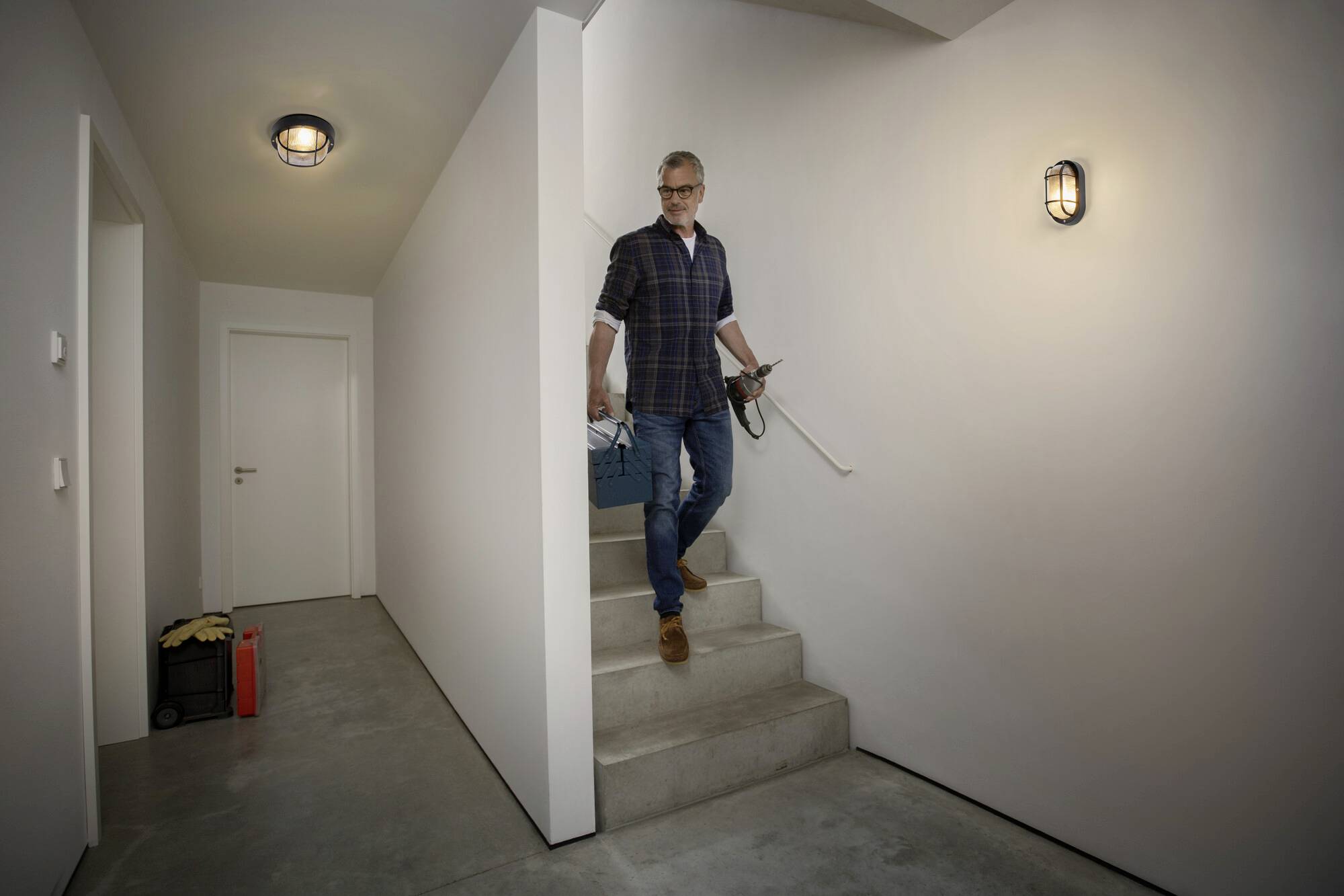 Lampa sufitowa, Kinkiet OSRAM HOMELIGHTING Bulkhead Essential Oval E27 Black 4058075845589 czarny-2