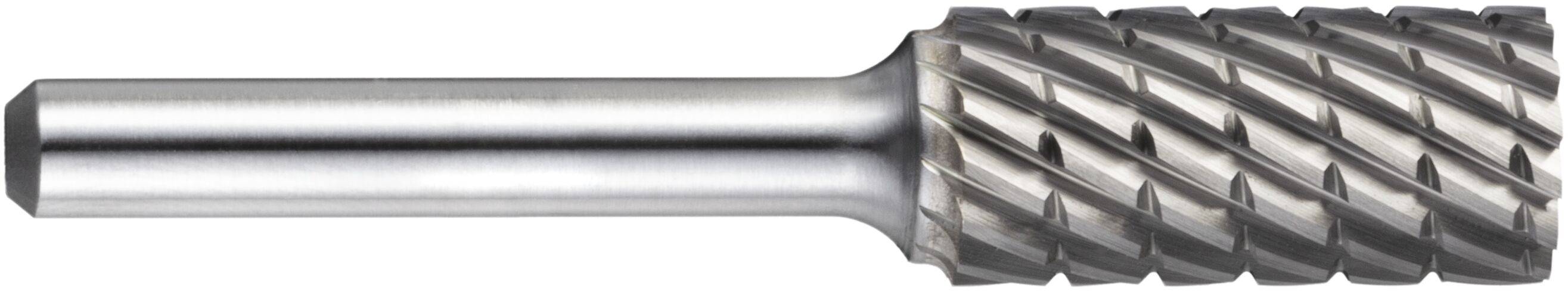 Srebrny, cylindryczny metalowy narzędzie skrawające z rowkami spiralnymi, używane w obróbce mechanicznej do kształtowania materiałów.