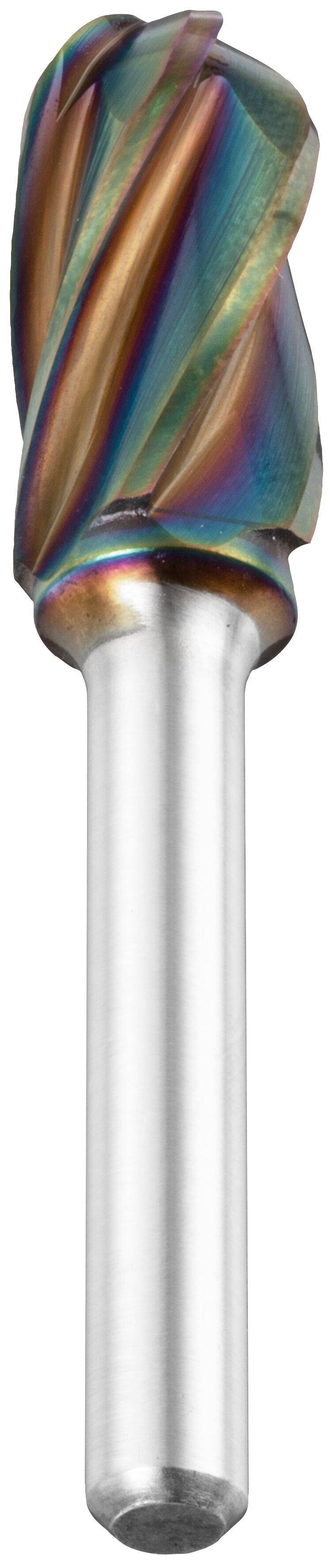 Metalowy wiertarz z lśniącą, wielobarwną spiralną końcówką na srebrnym trzpieniu.