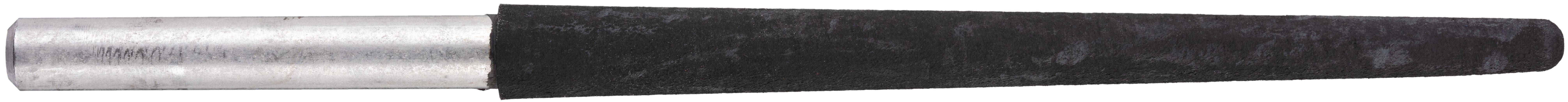 Cylindryczny przedmiot z błyszczącą srebrną częścią i dłuższą, teksturowaną czarną sekcją, prawdopodobnie narzędzie lub element jakiegoś urządzenia.