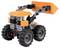Zabawkowy pojazd budowlany z dużymi kołami i pomarańczowym dachem, wyposażony w ruchomy ładowacz czołowy.