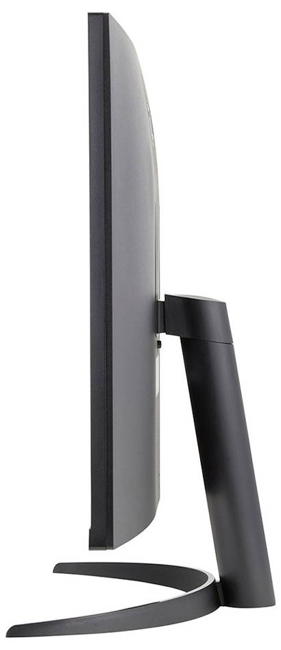 Na monitorze wyświetlana jest gra wyścigowa z czerwonym samochodem Formuły 1 na torze. Ekran pokazuje wskaźniki prędkości i pozycję na okrążeniu, oznaczony jako 'LG UltraFine Display'.