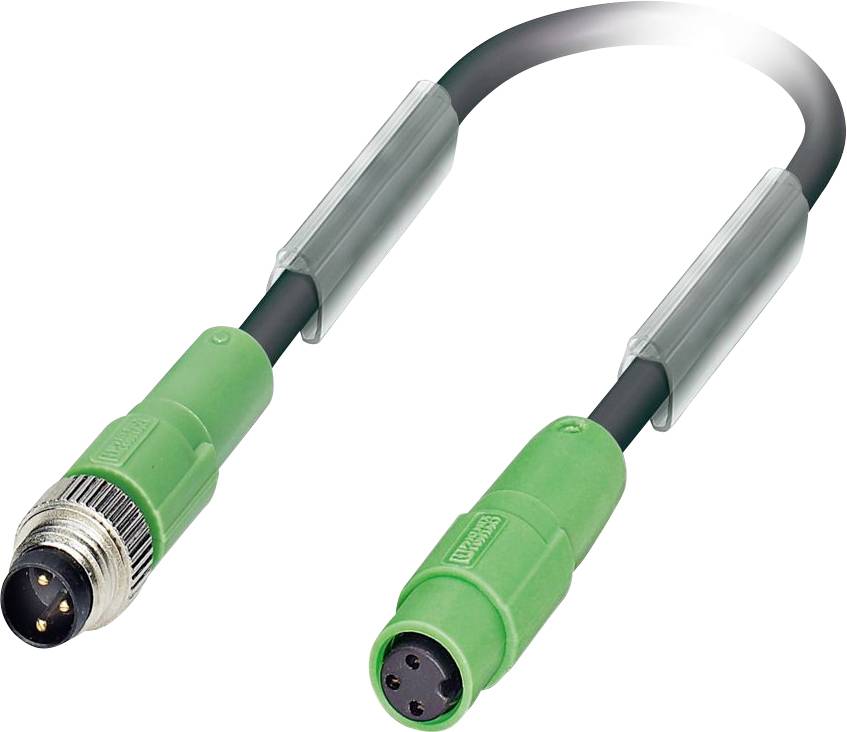 Zielony przemysłowy kabel złączowy z metalowymi stykami i plastikowymi osłonami, stosowany do bezpiecznych połączeń elektrycznych w układach technicznych.