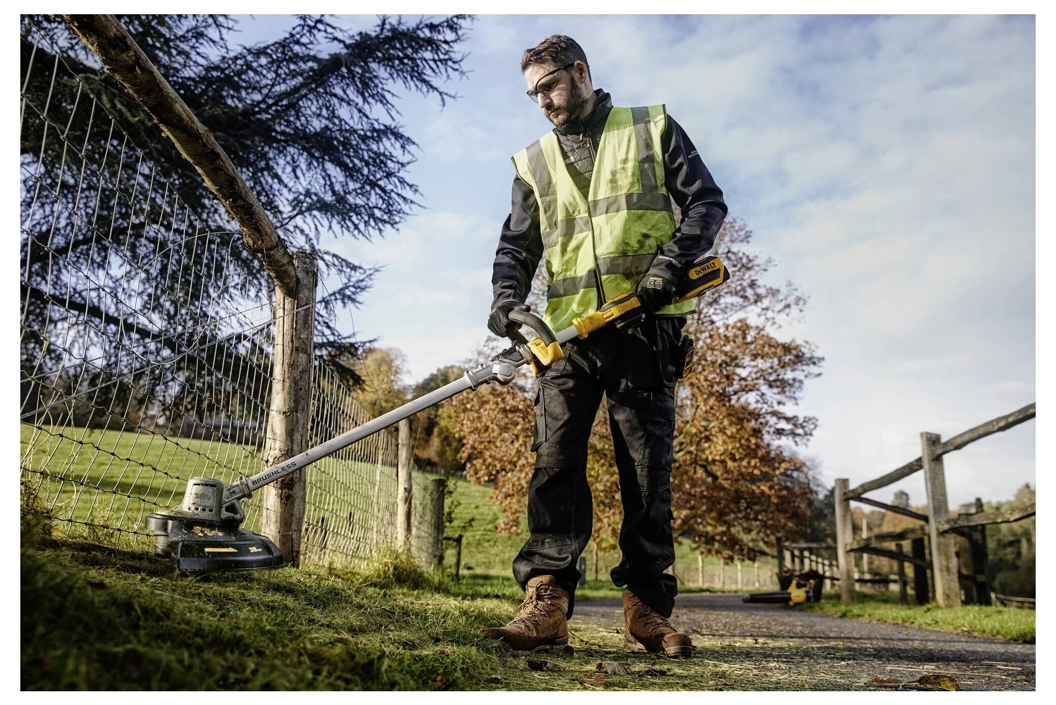 Акумуляторний тример DEWALT 5 Ah