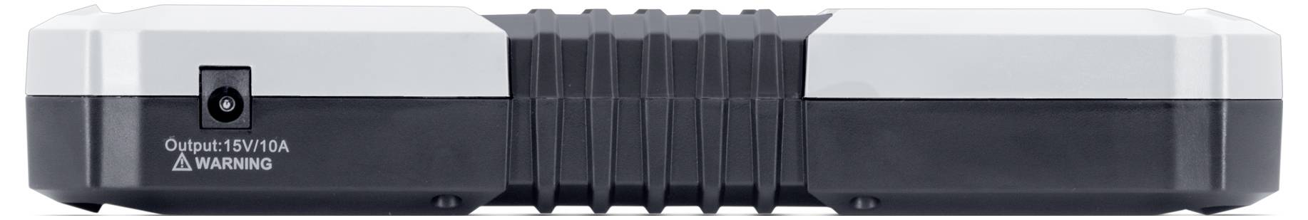 Adapter zasilający z etykietą wskazującą 'Wyjście: 15V/1A' oraz symbol ostrzeżenia jest pokazany z widoku tylnego.