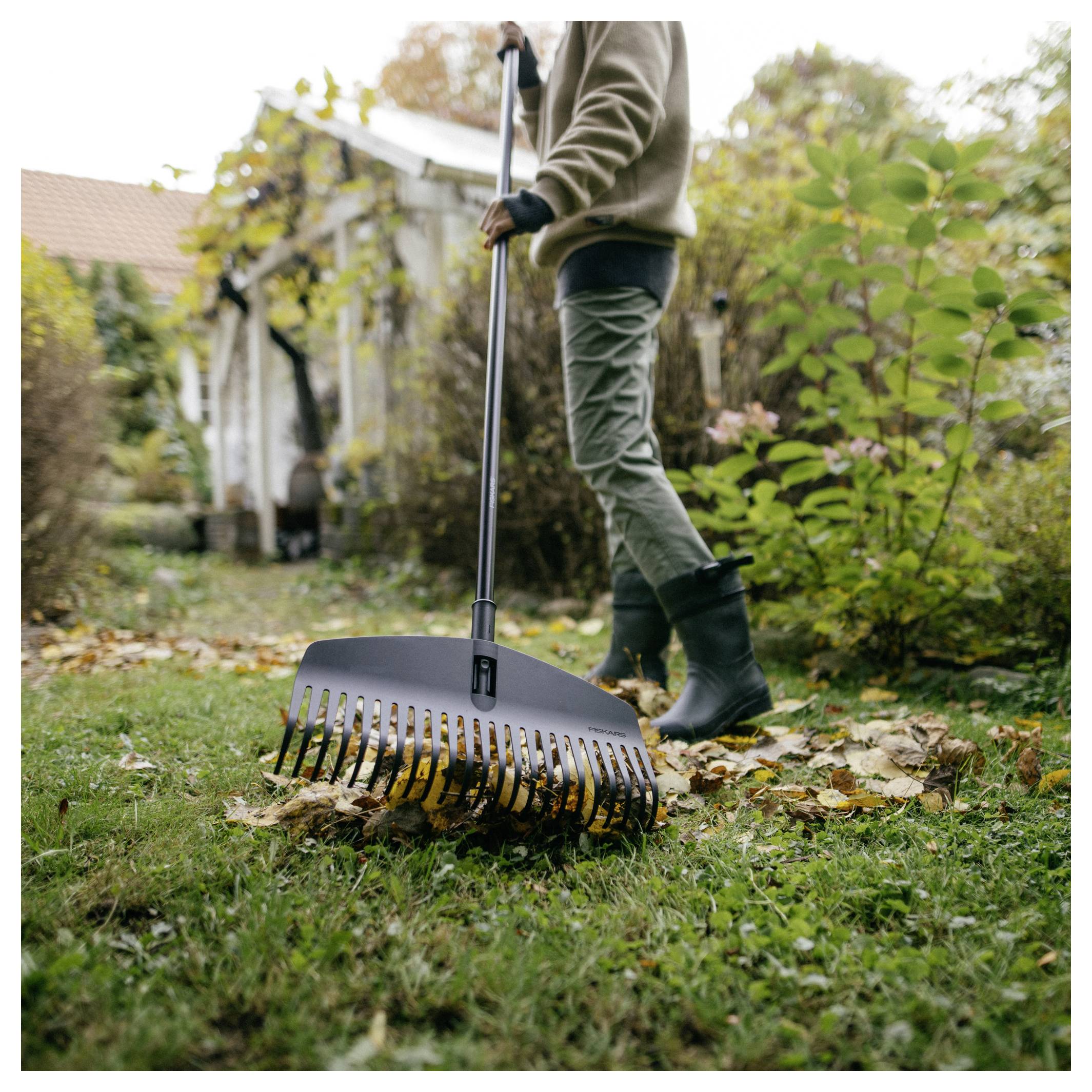 Fiskars 1063090 Miotła do liści-1