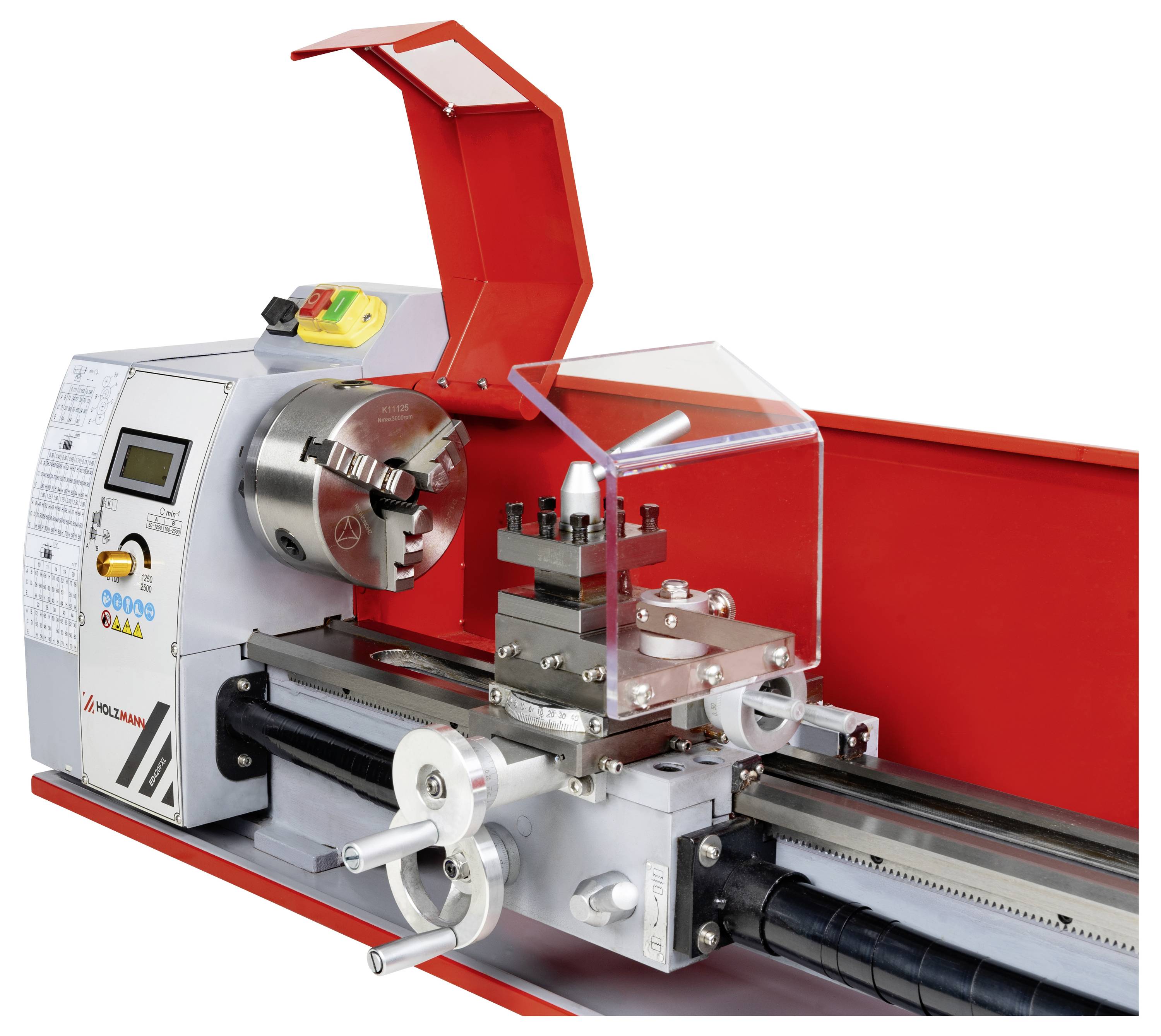 Tokarka metalowa z cyfrowym panelem sterowania i osłoną ochronną zabezpieczającą strefę skrawania, używana do kształtowania elementów metalowych.