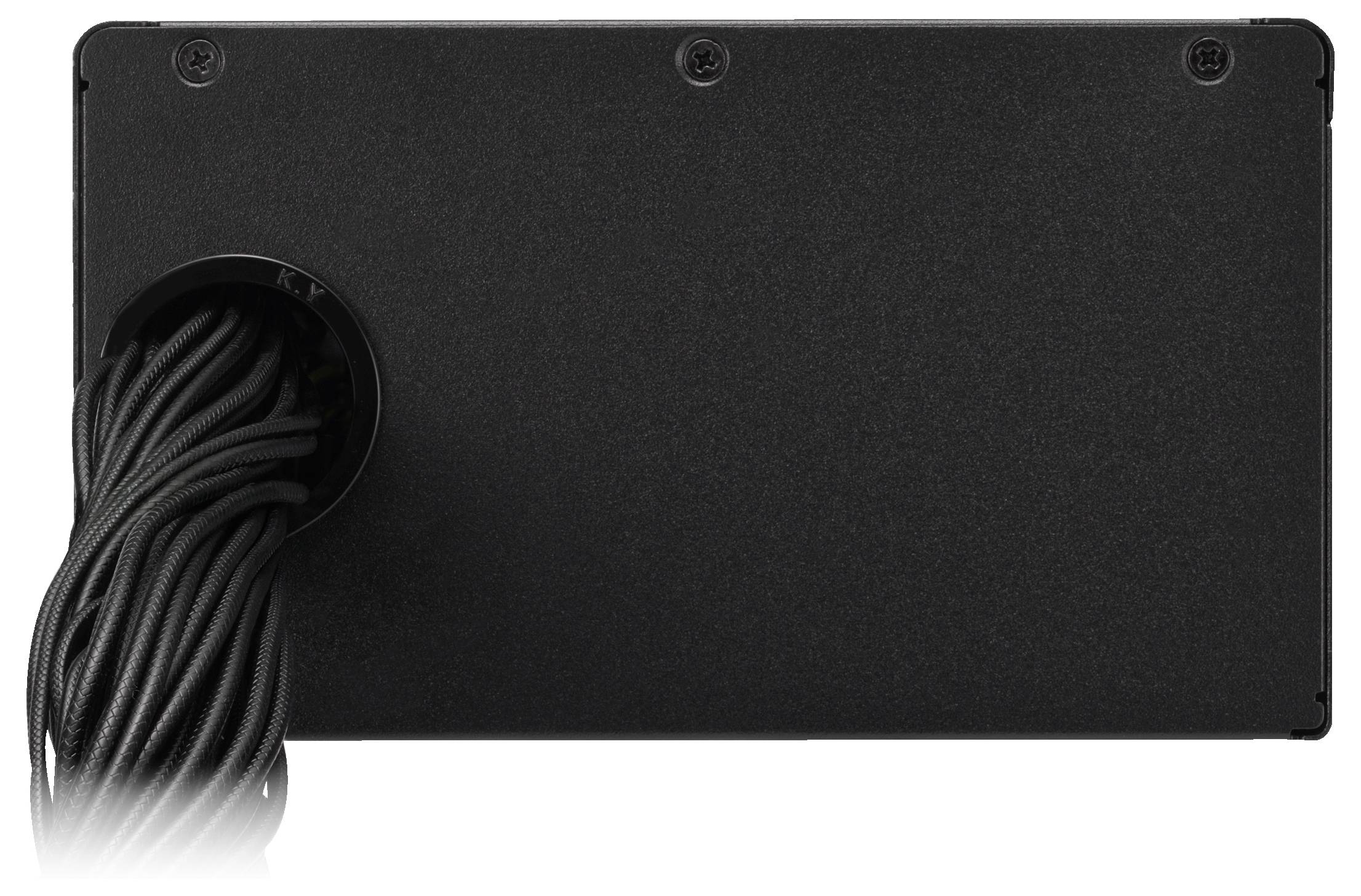 Czarny panel z wieloma kablami wyprowadzonymi z okrągłego otworu po lewej stronie.