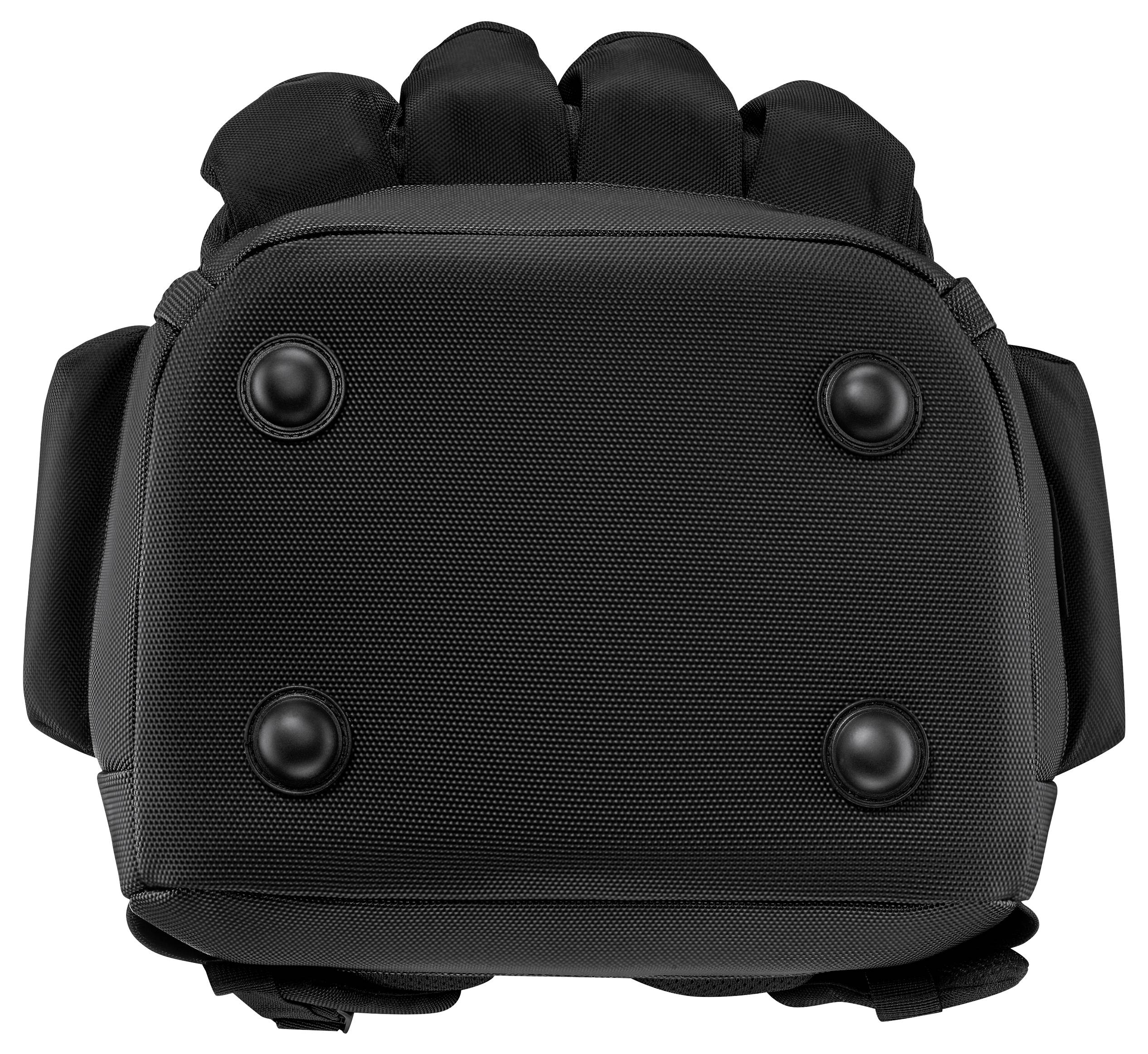 Czarny taktyczny plecak z czterema widocznymi zaokrąglonymi okuciami na tylnej części oraz wyściełanymi sekcjami wzdłuż górnej i bocznych krawędzi.