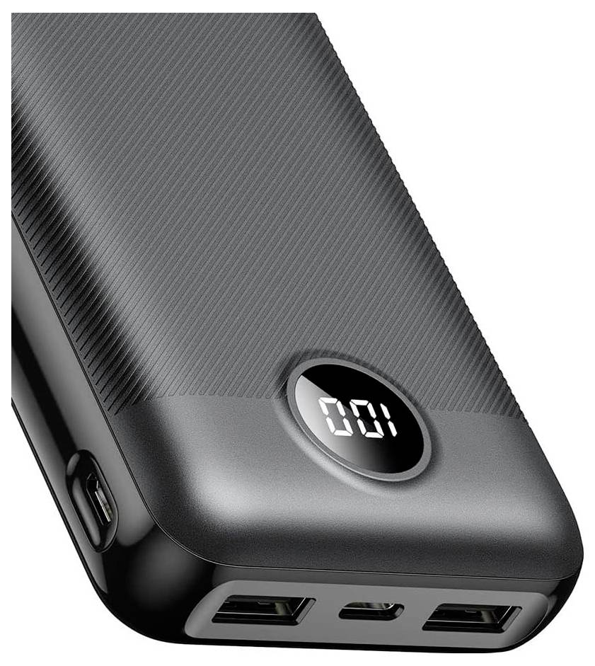 Czarny przenośny powerbank z wyświetlaczem LED, na którym widnieje napis '001', posiada dwa porty USB i teksturowaną powierzchnię, zaprojektowany z myślą o ładowaniu urządzeń podczas podróży.