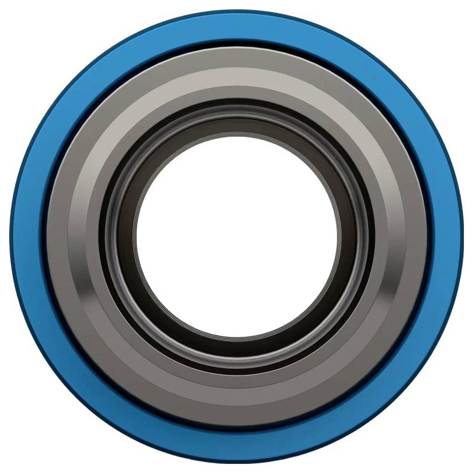 Zbliżenie metalowej kulki łożyskowej z niebieskim pierścieniem zewnętrznym, ukazujące jej kulistą strukturę i liczne koncentryczne warstwy.