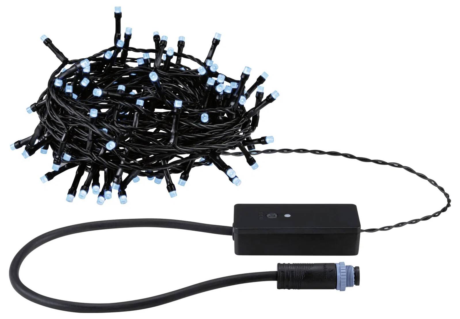 Wiązka czarnych lampek choinkowych z niebieskimi końcówkami podłączonych do czarnego prostokątnego kontrolera z przewodem skręcanym oraz wtyczką.