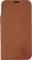 Brązowe etui na telefon ze skóry z obszytymi brzegami i wytłoczonym logo w kształcie koła w dolnej części.
