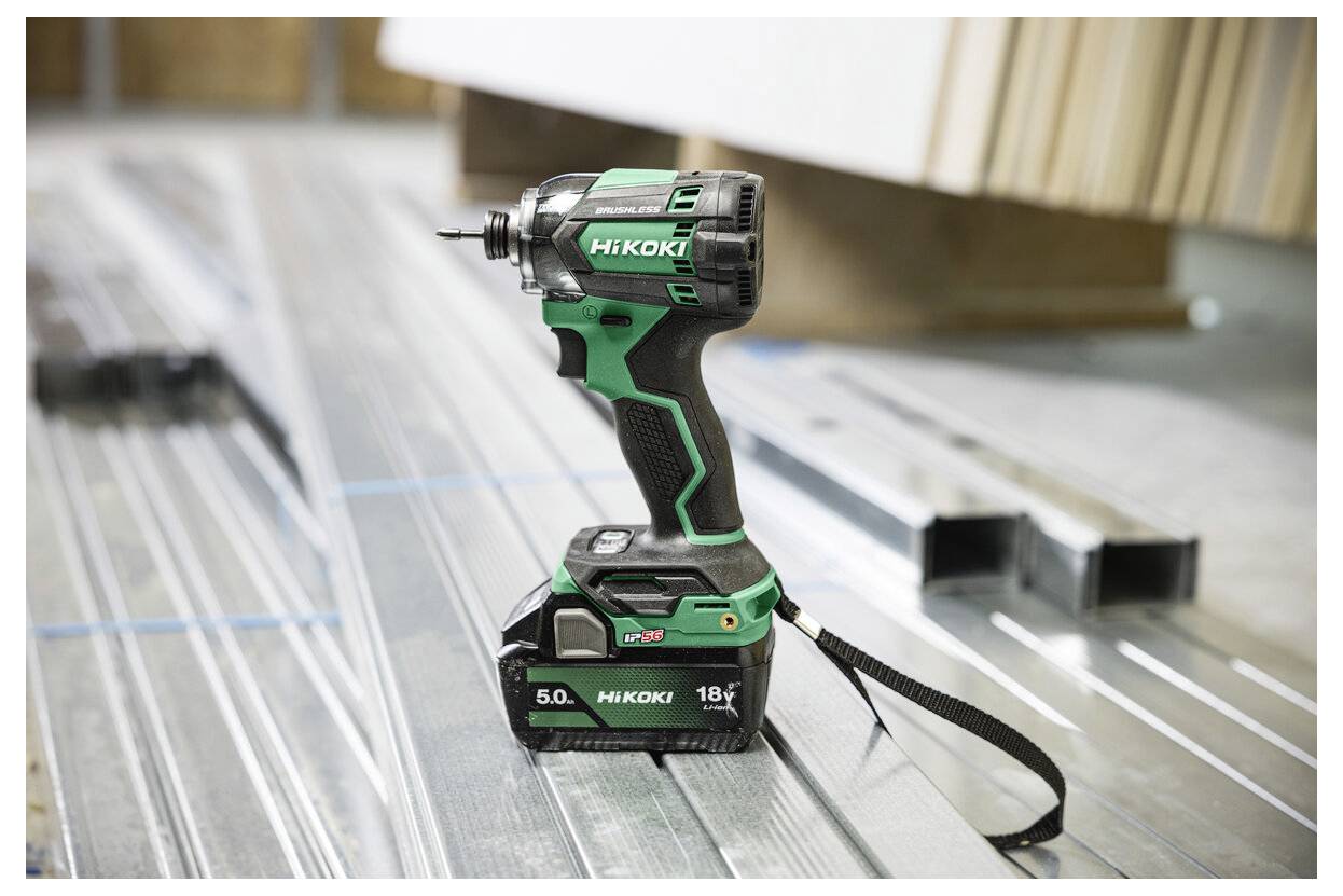 HiKOKI WH18DC WH18DCW2Z Акумуляторний ударний гайковерт 210 Нм 18 В/DC Кількість акумуляторів у комплекті 0 без акумулятора, без з