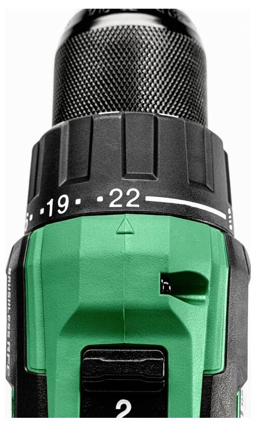 Zielona wiertarka elektryczna z regulowanymi ustawieniami momentu obrotowego od 19 do 22.