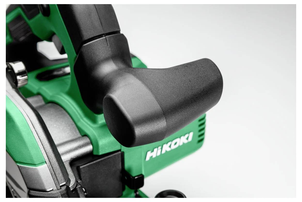 Zielono-czarne narzędzie elektryczne z bliska, prezentujące uchwyt oraz logo marki 'HiKOKI' wydrukowane na boku.