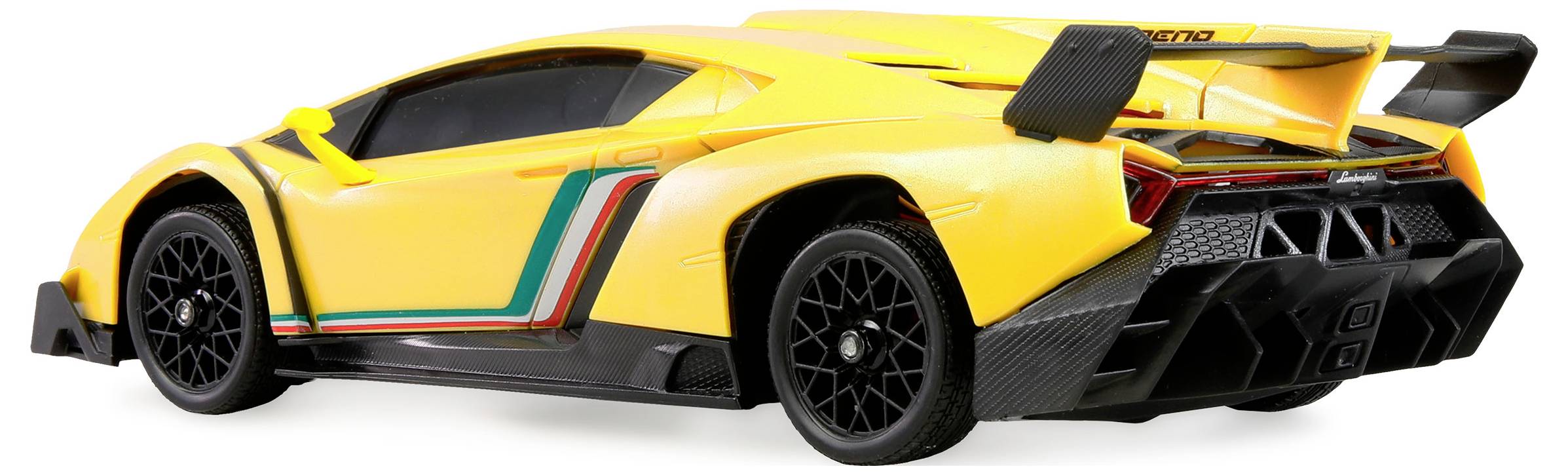 Żółty samochód sportowy z czarnymi kołami i elementami aerodynamicznymi, w tym dużym tylnym spoilerem. Posiada zielone, białe i czerwone pasy.