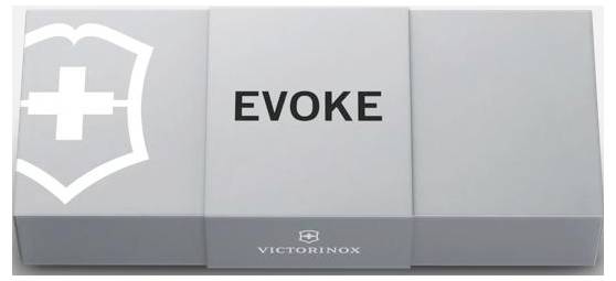Pudełko upominkowe Victorinox z napisem 'EVOKE' wydrukowanym na wieko oraz logiem szwajcarskiego tarczy na lewym panelu.