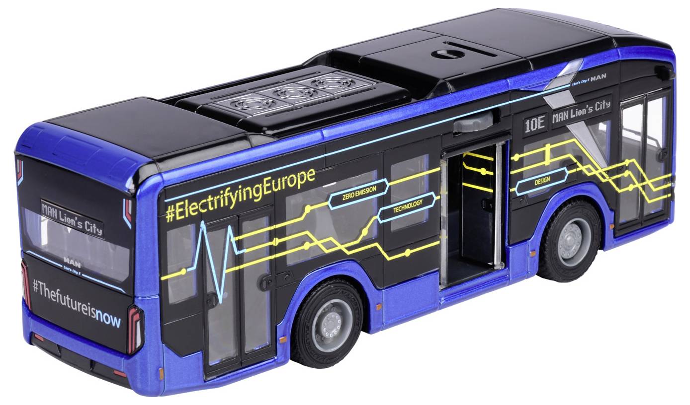 Elektryczny model autobusu z napisem "Elektryfikujemy Europę", pokazujący otwarte drzwi i wnętrze. Na wyświetlaczu trasy widnieje numer "10E", promujący transport elektryczny.