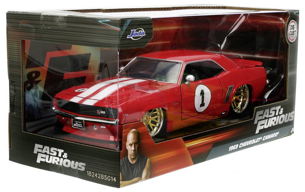 Czerwony model samochodu Chevrolet Camaro z 1969 roku w skali die-cast, umieszczony w pudełku z logo 'Fast & Furious', z pasami wyścigowymi i numerem 1.