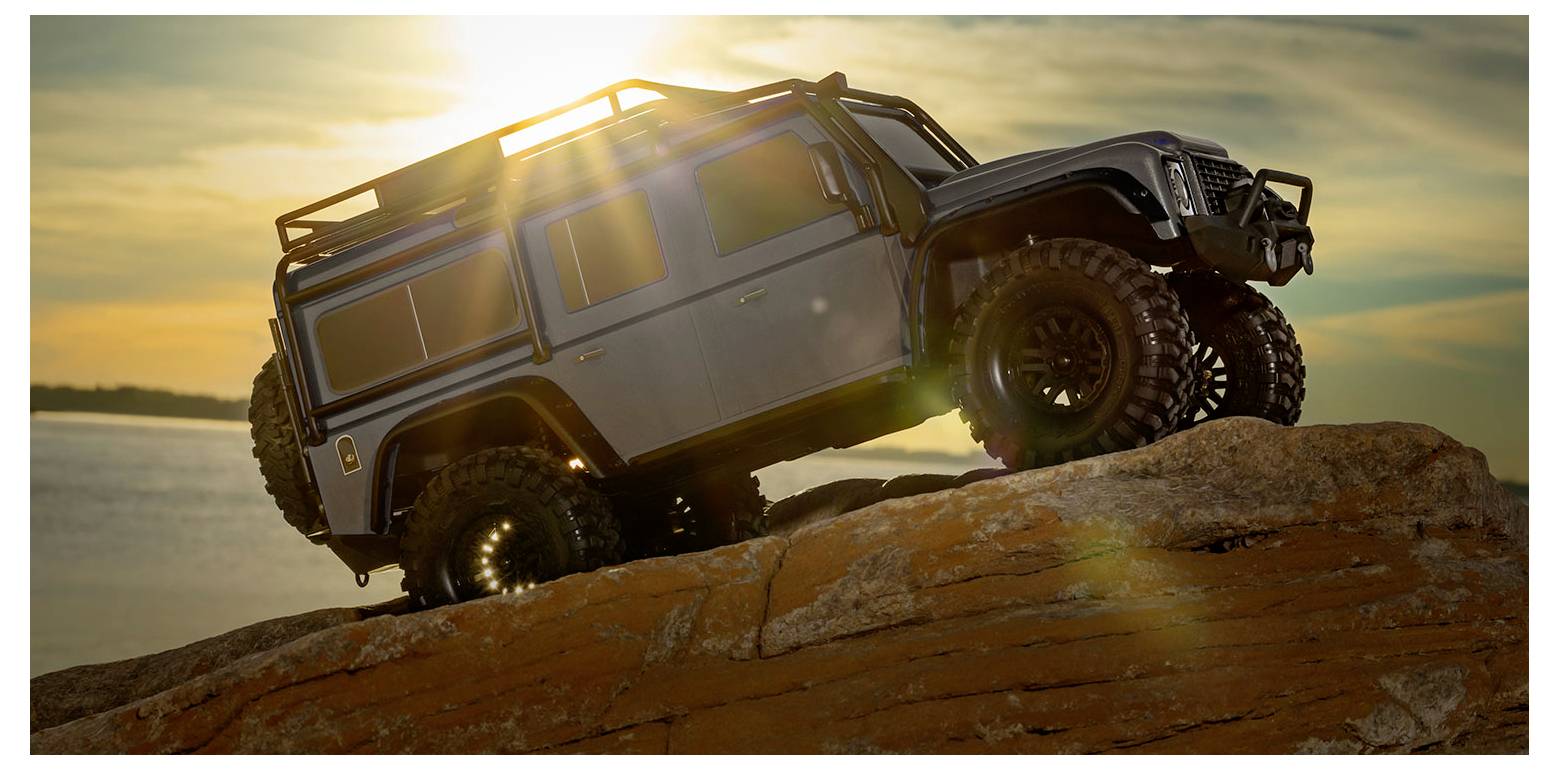 Радіокерована модель автомобіля Traxxas TRX-4 Land Rover Defender, матова, 2.4 ГГц