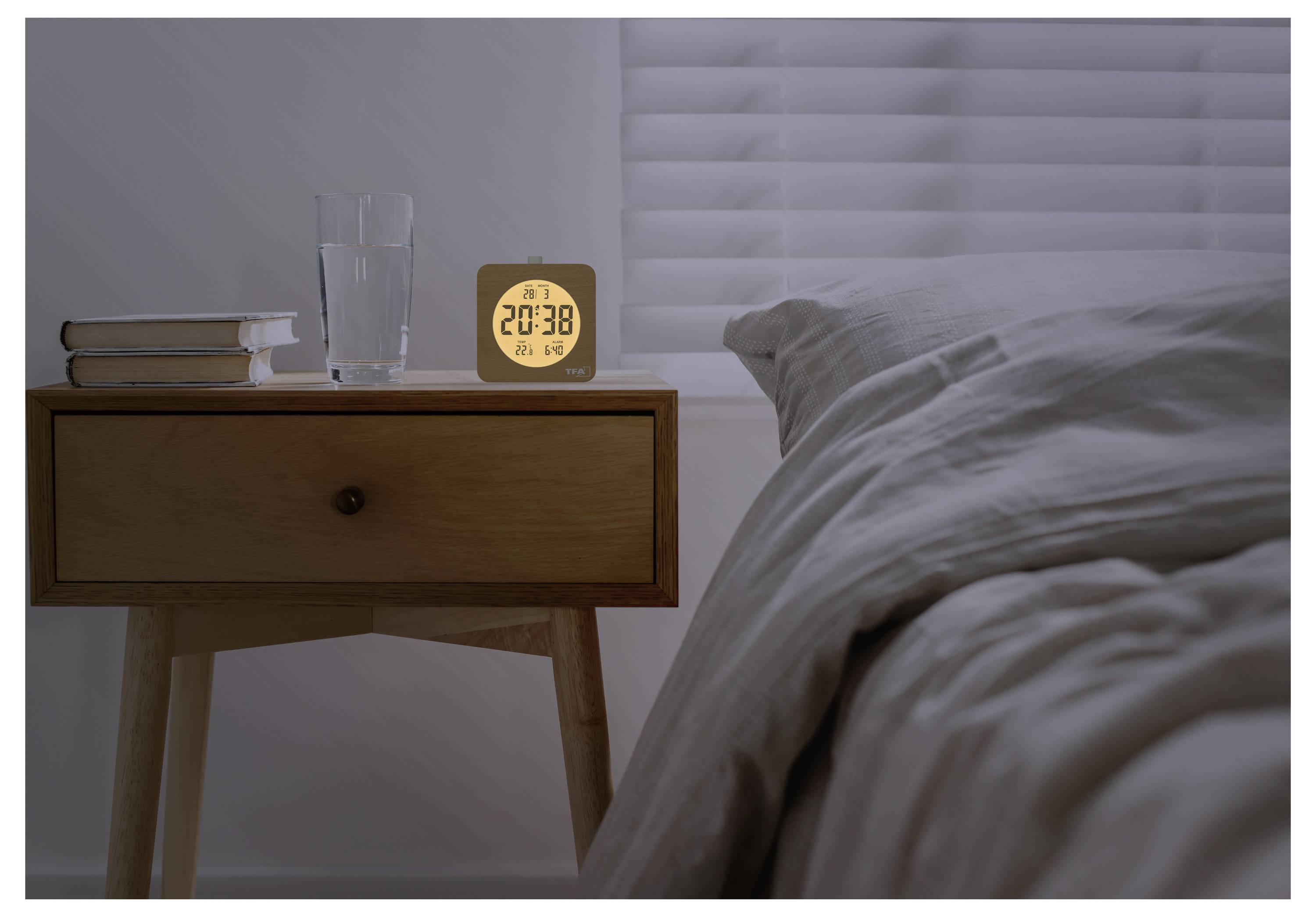 Будильник TFA Dostmann Digitaler Wecker з Buche-Rahmen 60.2049.05, коричневий, бук