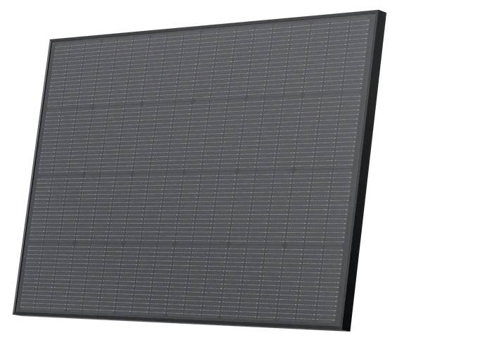 Czarny panel solarny ze wzorem siatki, widziany pod kątem.