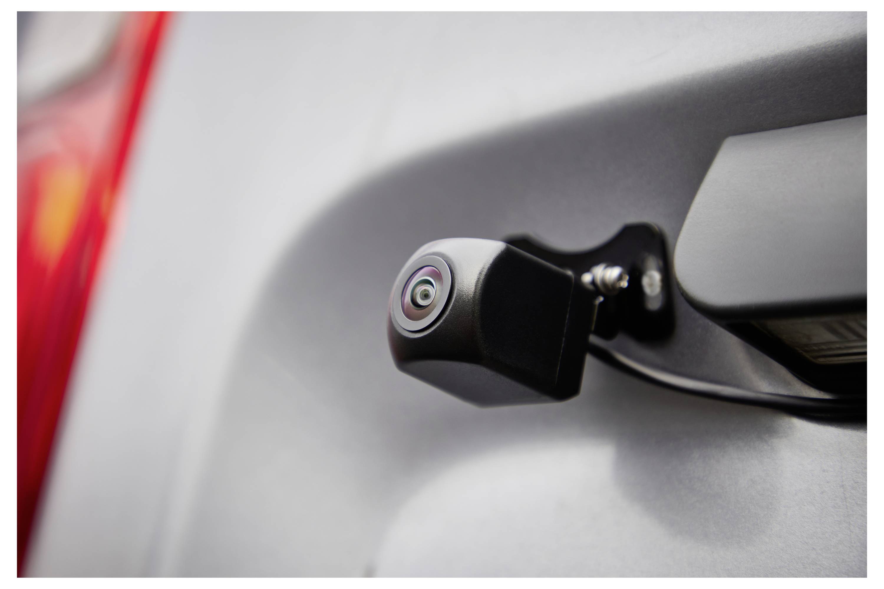 Автомобільна камера OSRAM Горизонтальний кут огляду = 110 °