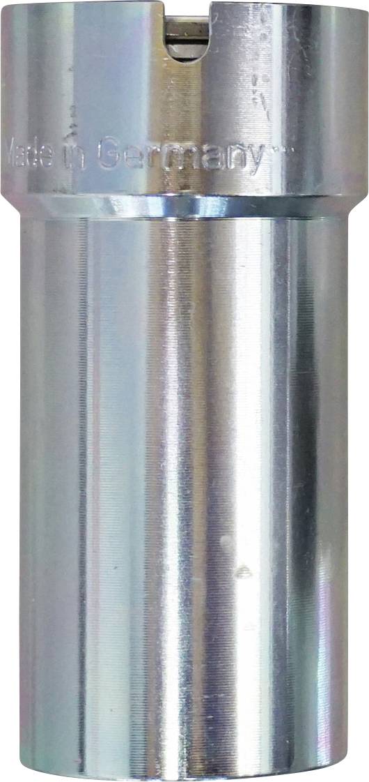 Metalowy cylindryczny narzędzie oznaczone etykietą "Made in Germany", możliwie gniazdo lub podobne, z błyszczącą, odbijającą powierzchnią.