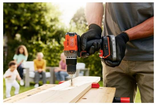 Безщітковий акумуляторний ударний гайковерт Black & Decker з 2 швидкостями, вкл. кейс, без акумулятора, без зарядного пристрою, вк