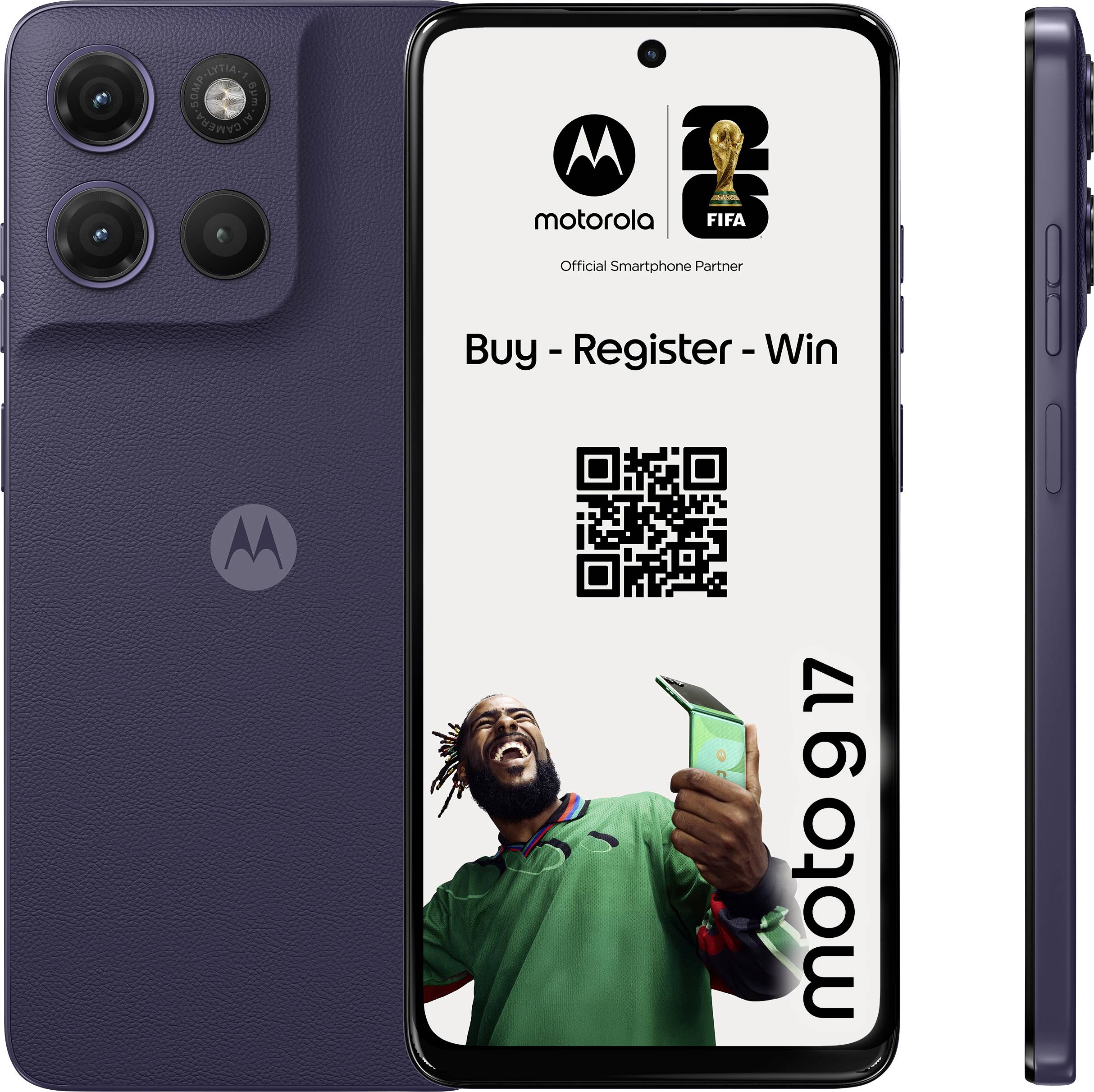 Reklama smartfona Motorola Moto G17, z mężczyzną trzymającym telefon, kodem QR i tekstem „Kup - Zarejestruj - Wygraj".
