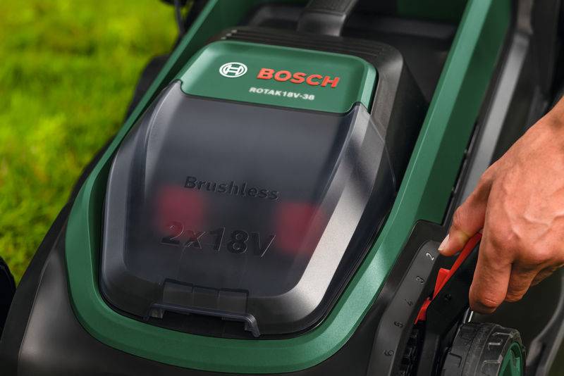 Bosch Home and Garden ROTAK18V2-38 akumulatorowy Akumulatorowa kosiarka do trawy Bez ładowarki, bez akumulatora Maksymal-5