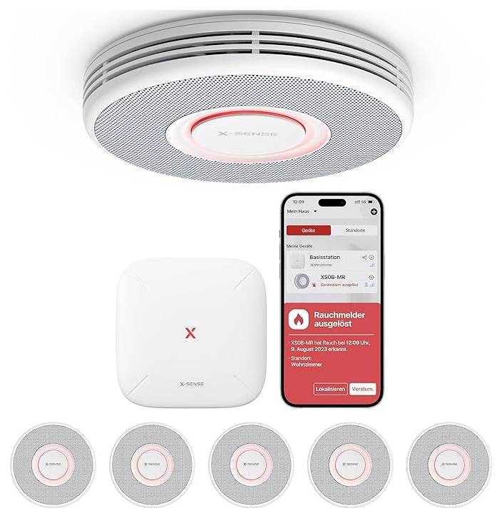 System detekcji dymu, pokazujący urządzenie główne z aplikacją smartfona wyświetlającą alert oraz wieloma mniejszymi detektorami ułożonymi poniżej.